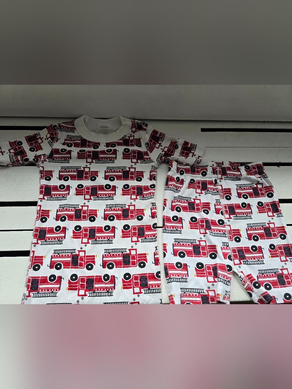 Hanna Andersson Red and White Fire Truck Pajama Set